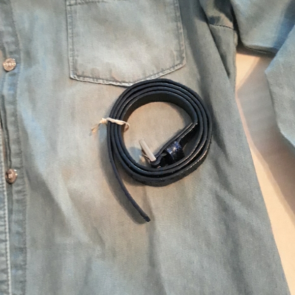 Girls Outfit - Picture 2 of 4